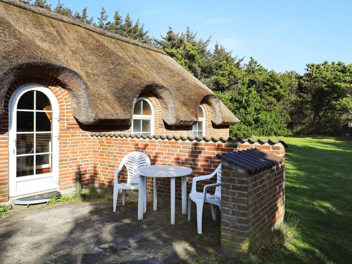 Three-Bedroom Holiday Home In Lokken 1 Εξωτερικό φωτογραφία